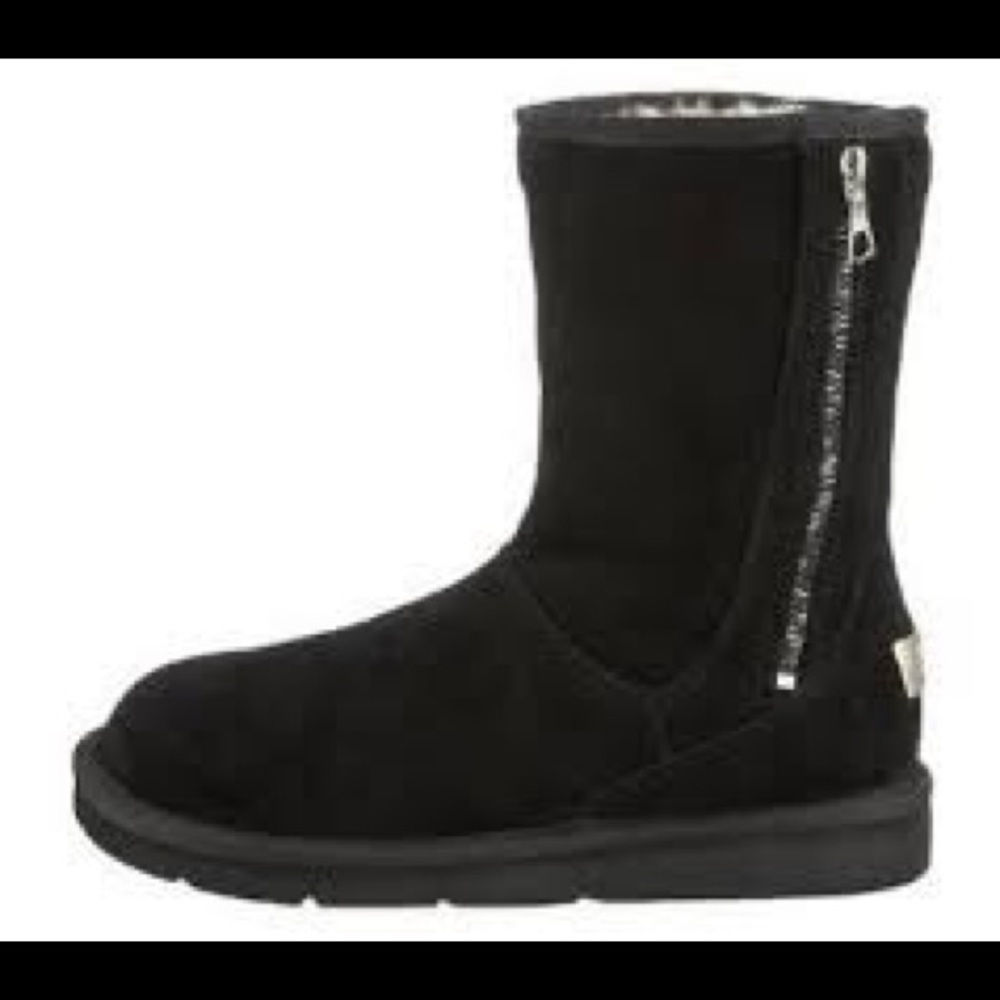 UGG Mayfaire Zipper Boot Black